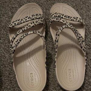 CROCS Women's Sandals with Leopard Accents - Cream